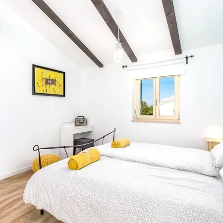 3 Bedrooms Villa With Private Pool Furnished Terrace And Wifi At Hreljici Villa Hreljići