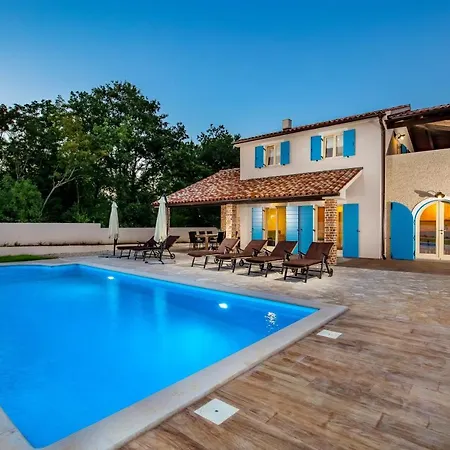 Villa 3 Bedrooms Villa With Private Pool Furnished Terrace And Wifi At Hreljici