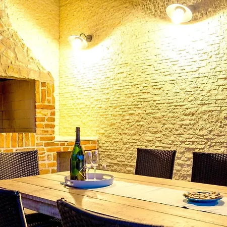 Villa 3 Bedrooms Villa With Private Pool Furnished Terrace And Wifi At Hreljici