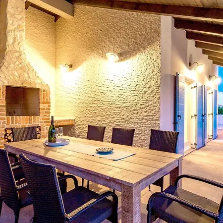 3 Bedrooms Villa With Private Pool Furnished Terrace And Wifi At Hreljici